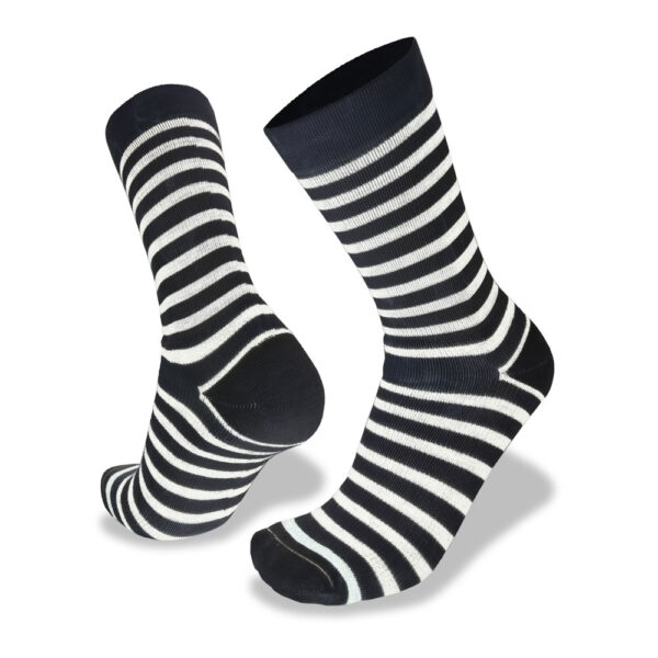 Cape to cape Black stripe socks